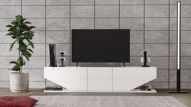 180 cms.